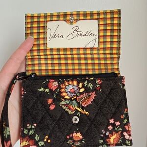 NWT Vera Bradley Floral Wristlet